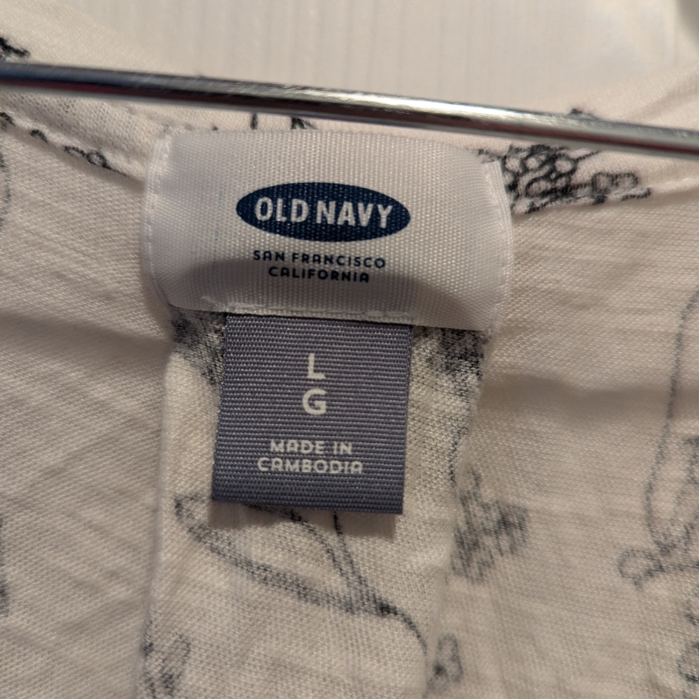Old Navy ivory & black floral print sleeveless blouse size Large - Picture 3 of 6